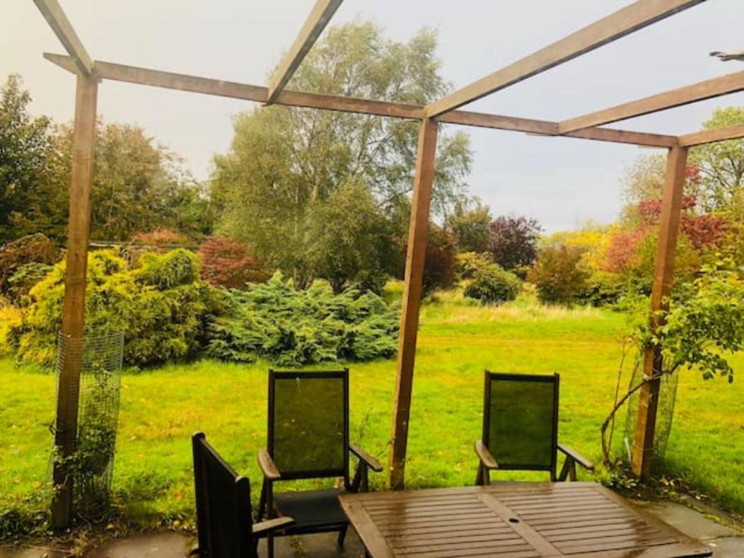 Home Comforts In Peaceful 2 Acres Inverness Exterior photo