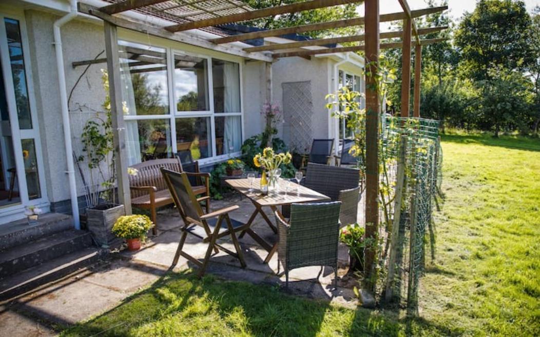 Home Comforts In Peaceful 2 Acres Inverness Exterior photo